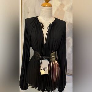 💫 Zara Romantic Pleated Blouse - NEW 💫